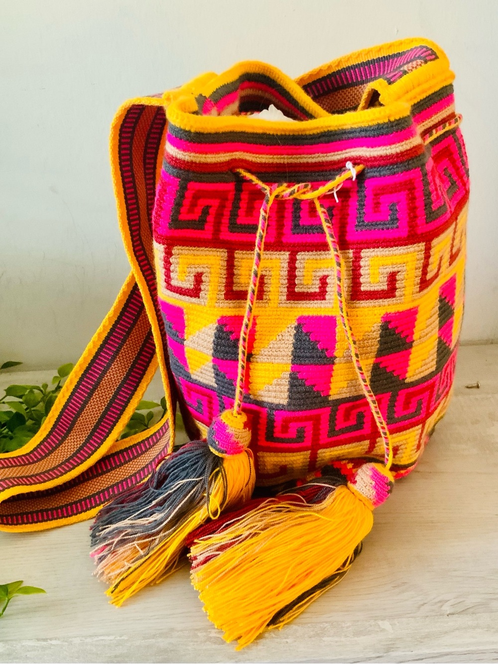 CHILA COLOMBINA LARGE MOCHILA HAND WOVEN SHOULDER BAG